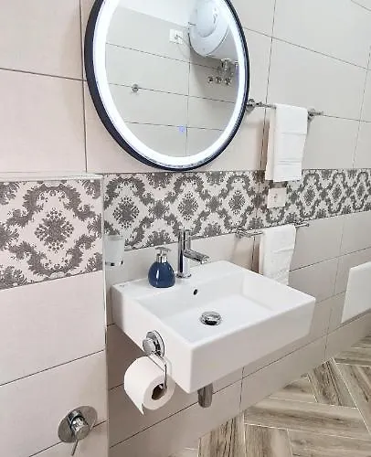 Apartament 2v1 - Blloku Zy Tirana